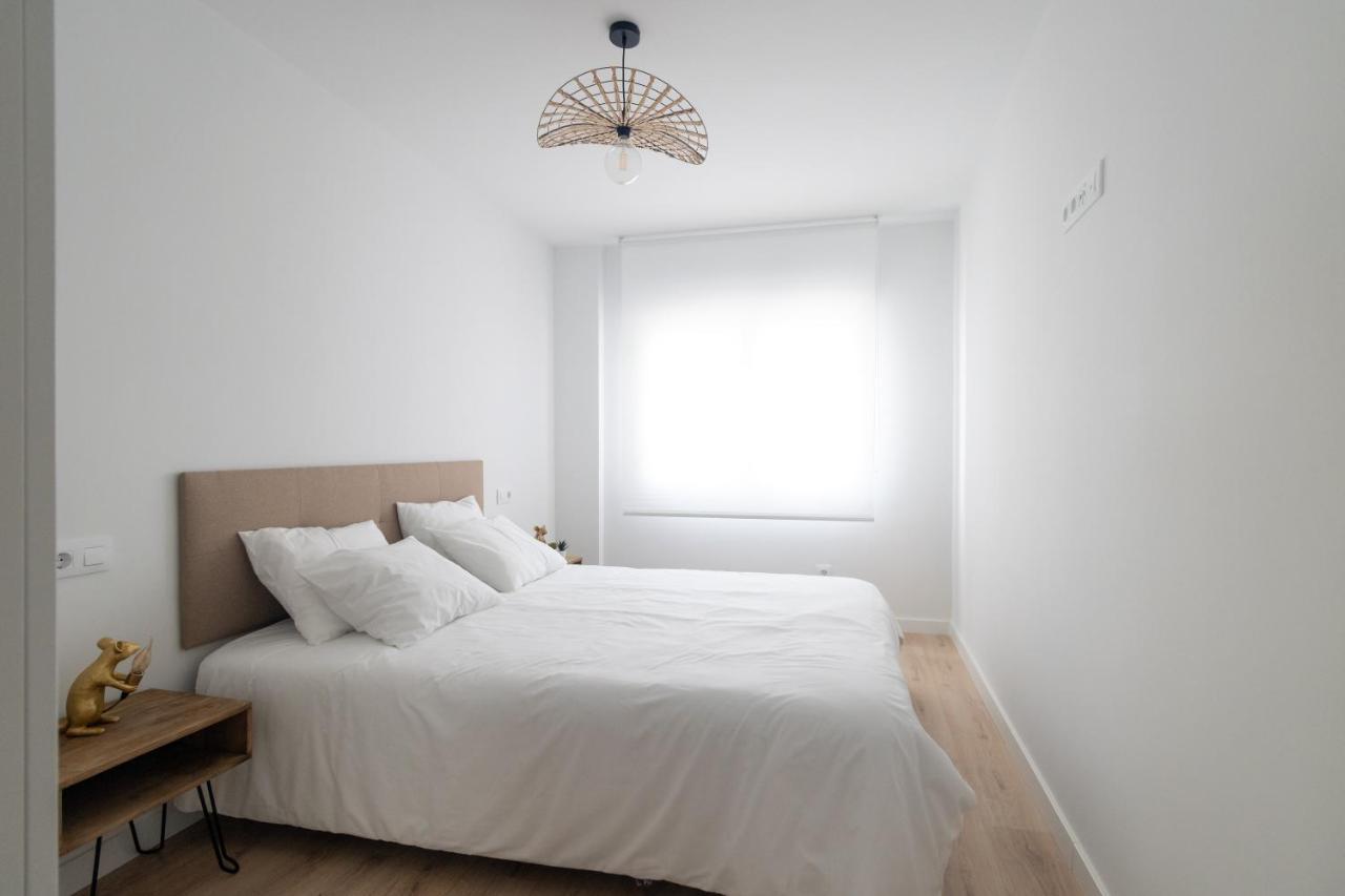 Lujoso Apartamento Entre 2 Playas Con Garaje, Wifi Хихон Екстериор снимка