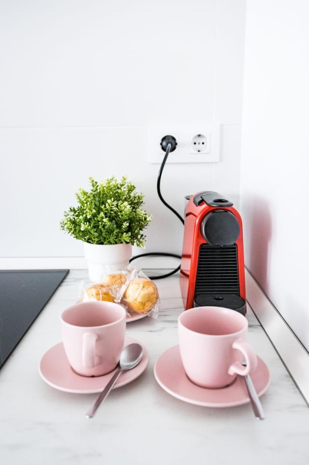 Lujoso Apartamento Entre 2 Playas Con Garaje, Wifi Хихон Екстериор снимка